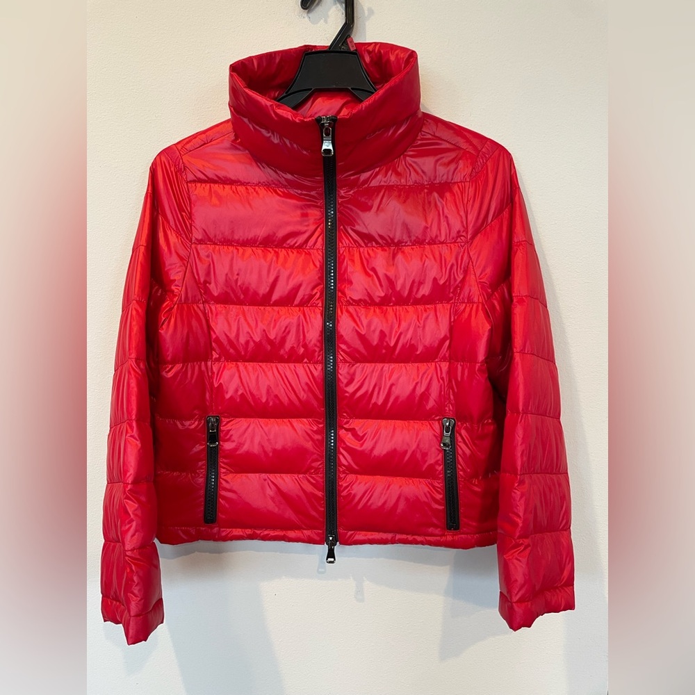 ANORAK Women’s Puffer Down Coat Red  Size M Chest 40in, Length 22in Very New